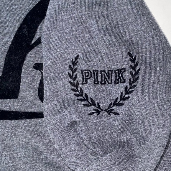 VICTORIA’S SECRET PINK CHARCOAL SWEATSHIRT WITH VELVET LOGO TRENDING 2000s PINK - Picture 4 of 6